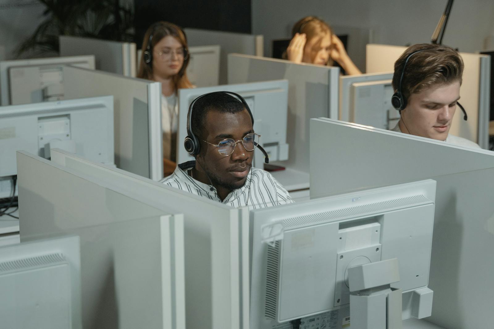 24/7 Technical Support and Customer Service